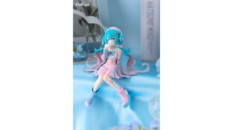 Hatsune Miku - Noodle Stopper - Koisuru Sailor Fuku, Gray ver.  Figürü